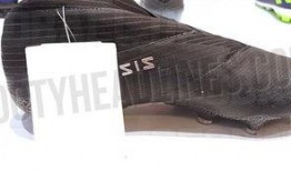 足球鞋最新爆料视频大全